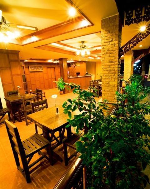 Baan Sudarat Hotel Phuket Buitenkant foto