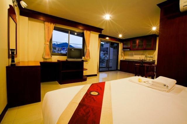 Baan Sudarat Hotel Phuket Buitenkant foto