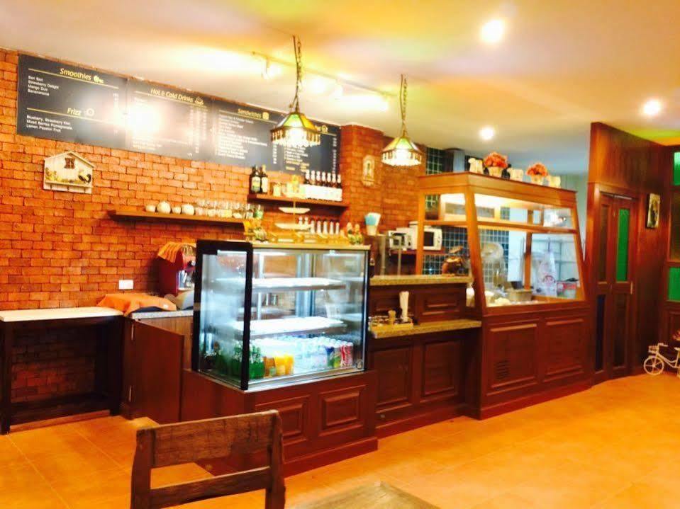 Baan Sudarat Hotel Phuket Buitenkant foto